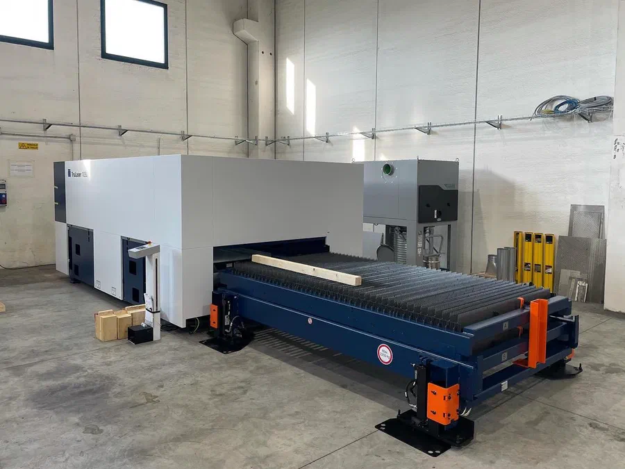 Laser cutting