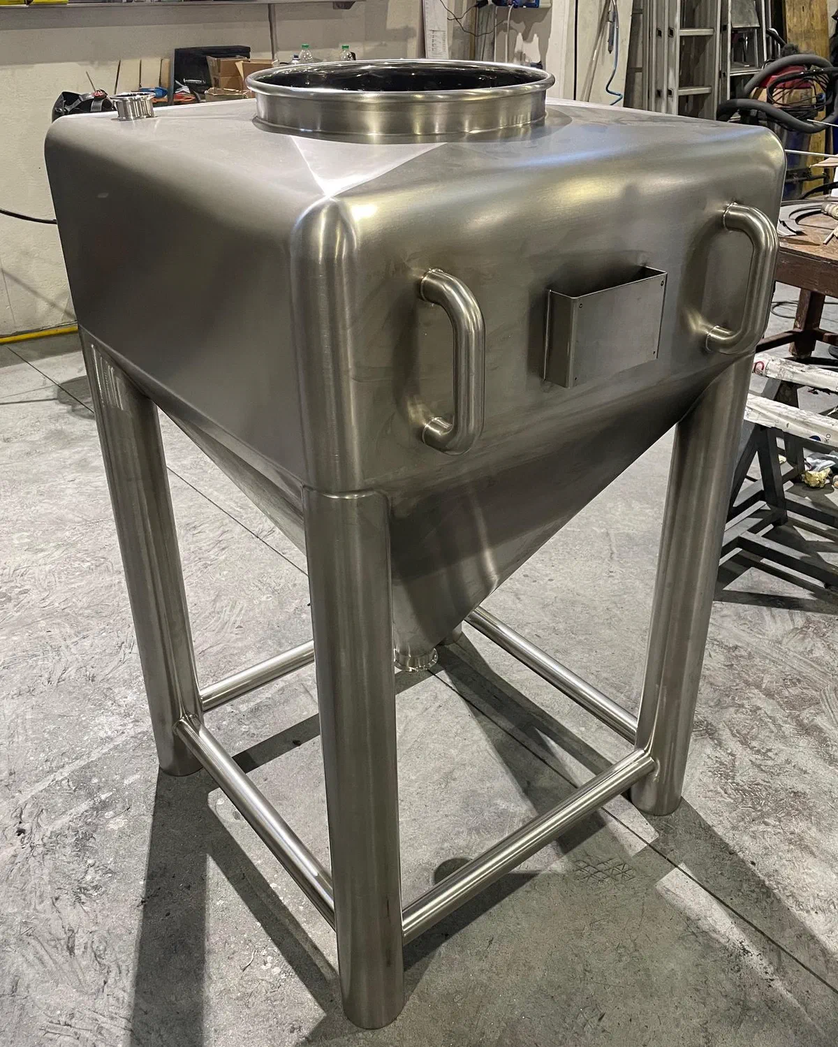 BIN containers, palletisable